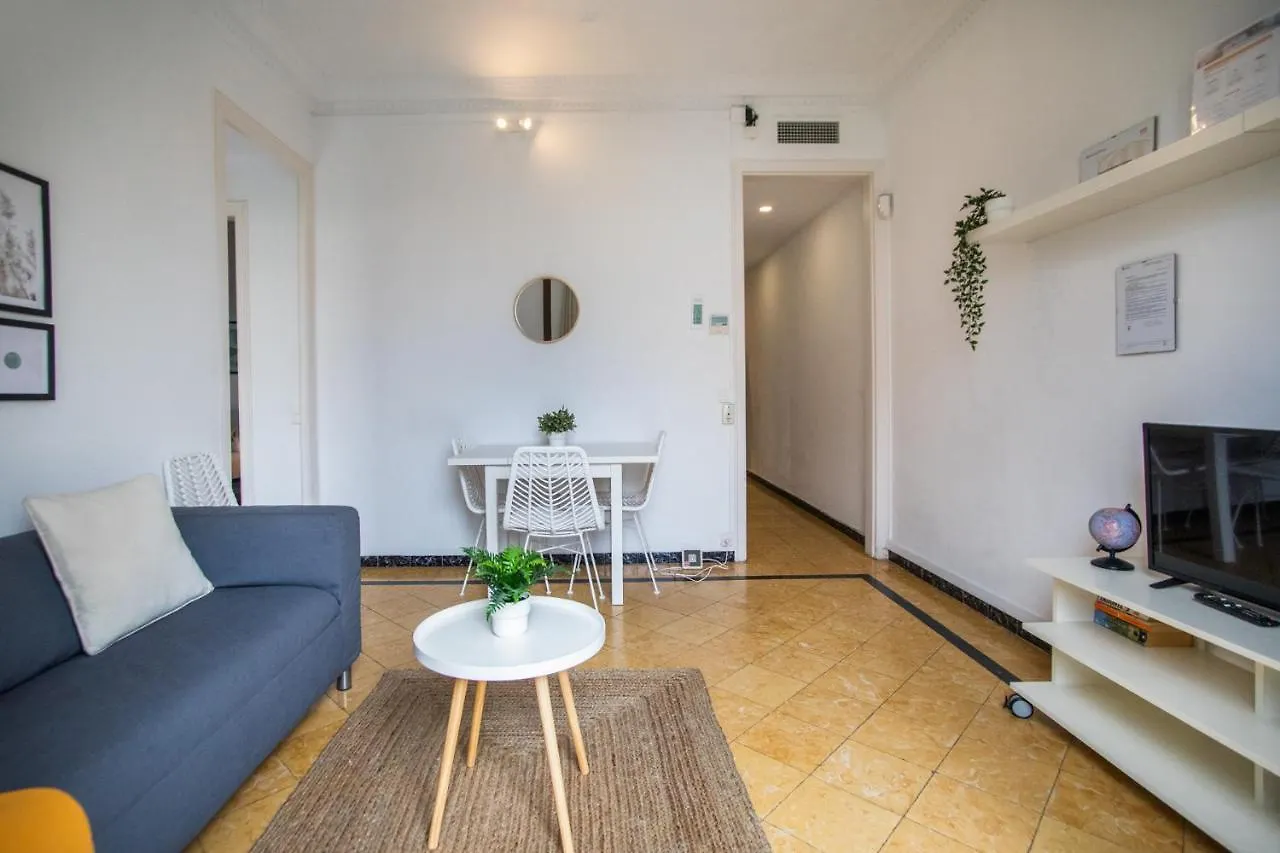 31Par1008 - Mediterranean Style Apartment Barcelona