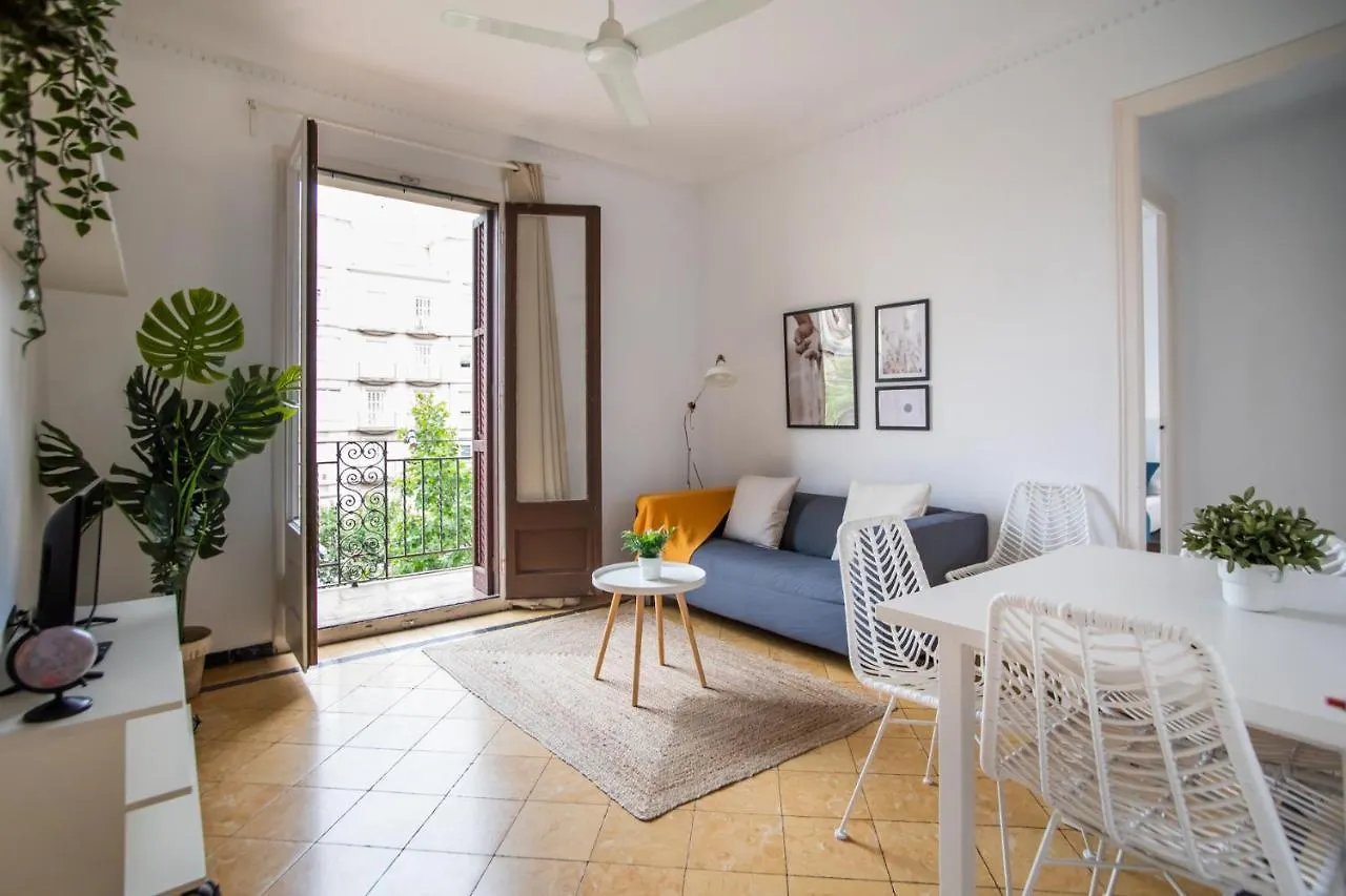 31Par1008 - Mediterranean Style Apartment Barcelona