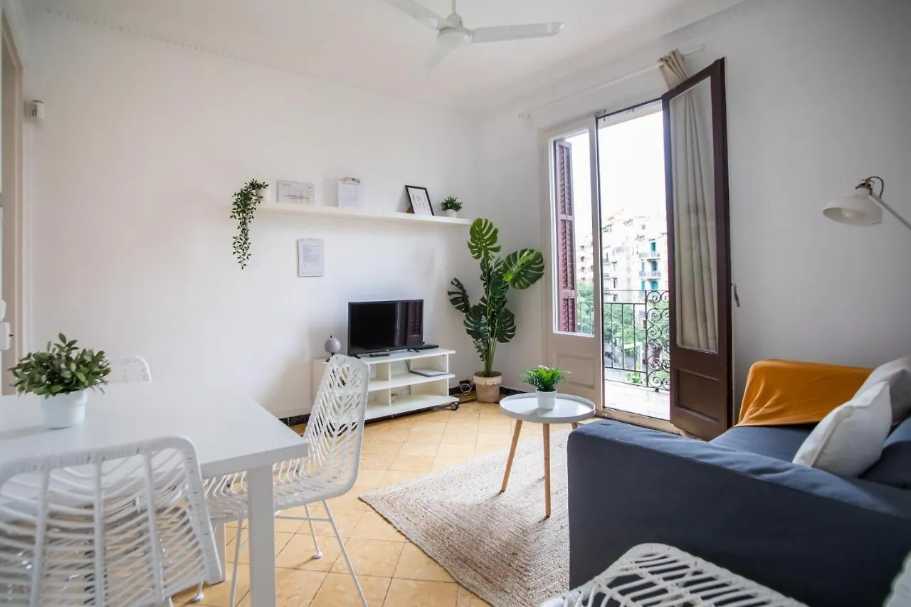 31Par1008 - Mediterranean Style Apartment Barcelona