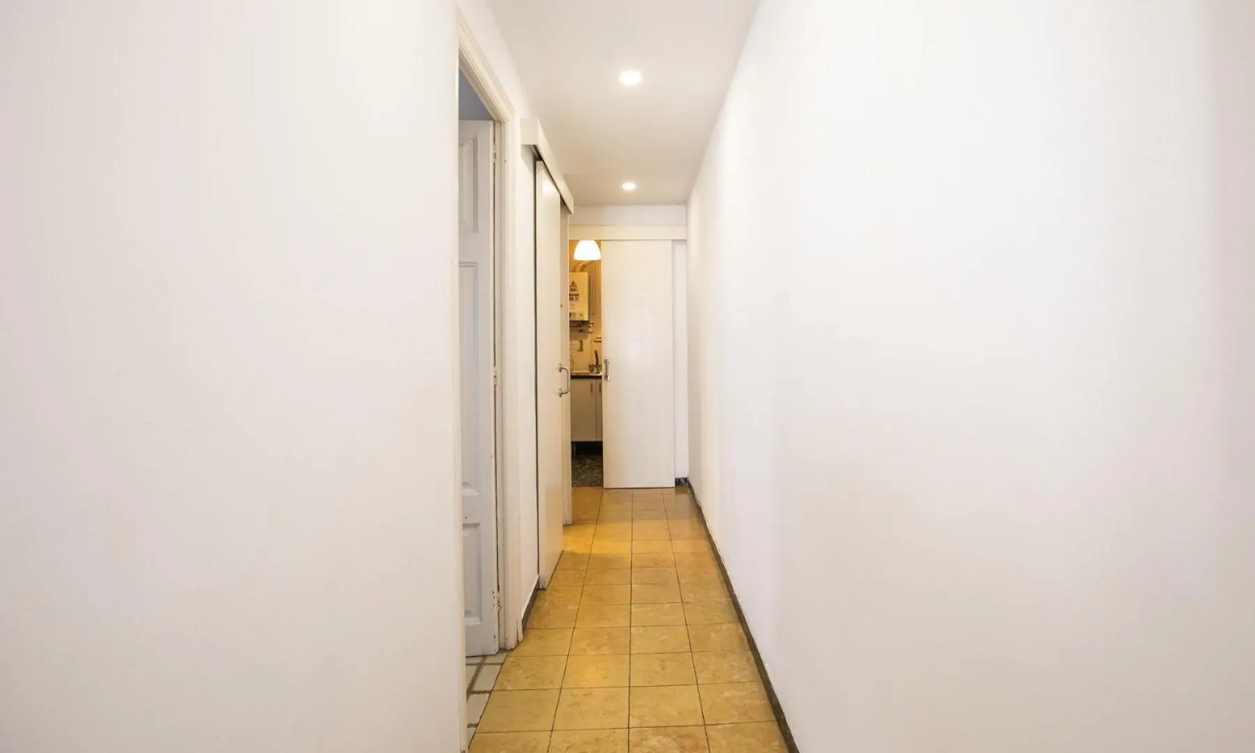 31Par1110 - Mediterranean Style Apartment Barcelona Hiszpania