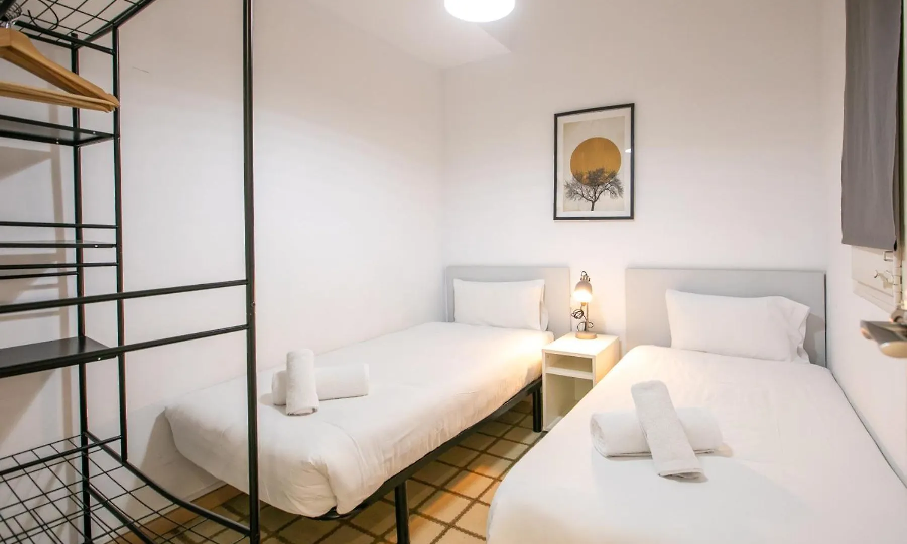 31Par1008 - Mediterranean Style Apartment Barcelona Spain